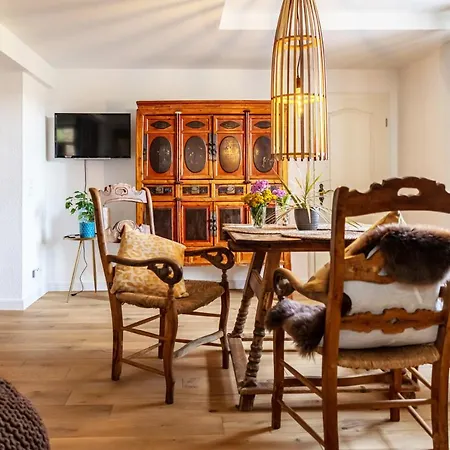 Loblocher Weinkiste * Neustadt an der Weinstraße