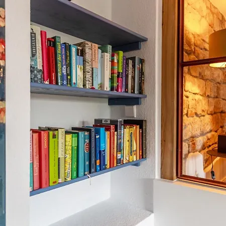 Loblocher Weinkiste * Neustadt an der Weinstraße